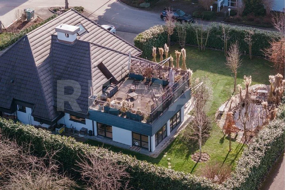 Licht, Weite, Grosszügigkeit: charaktervolles Einfamilienhaus mit m...