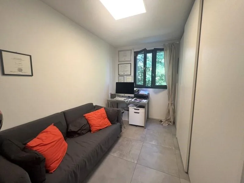 APPARTAMENTO MODERNO DI 4.5 LOCALI IN ZONA RESIDENZIALE – foto 9 di 13