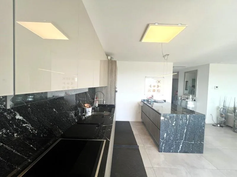 APPARTAMENTO MODERNO DI 4.5 LOCALI IN ZONA RESIDENZIALE