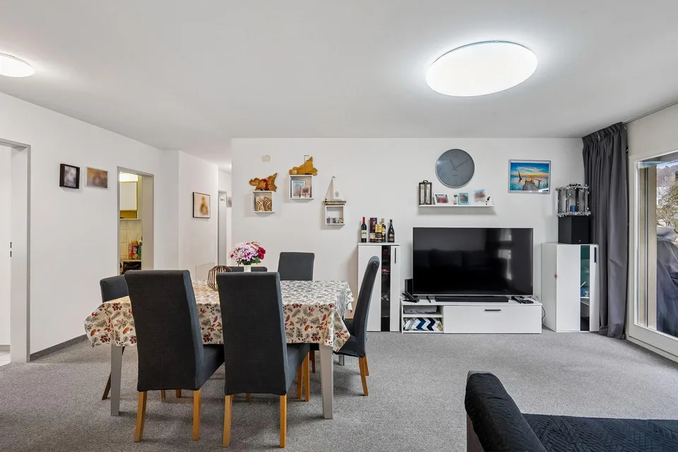 Familienfreundliche 5.5-Zimmer-Wohnung mit viel Raum und Komfort
