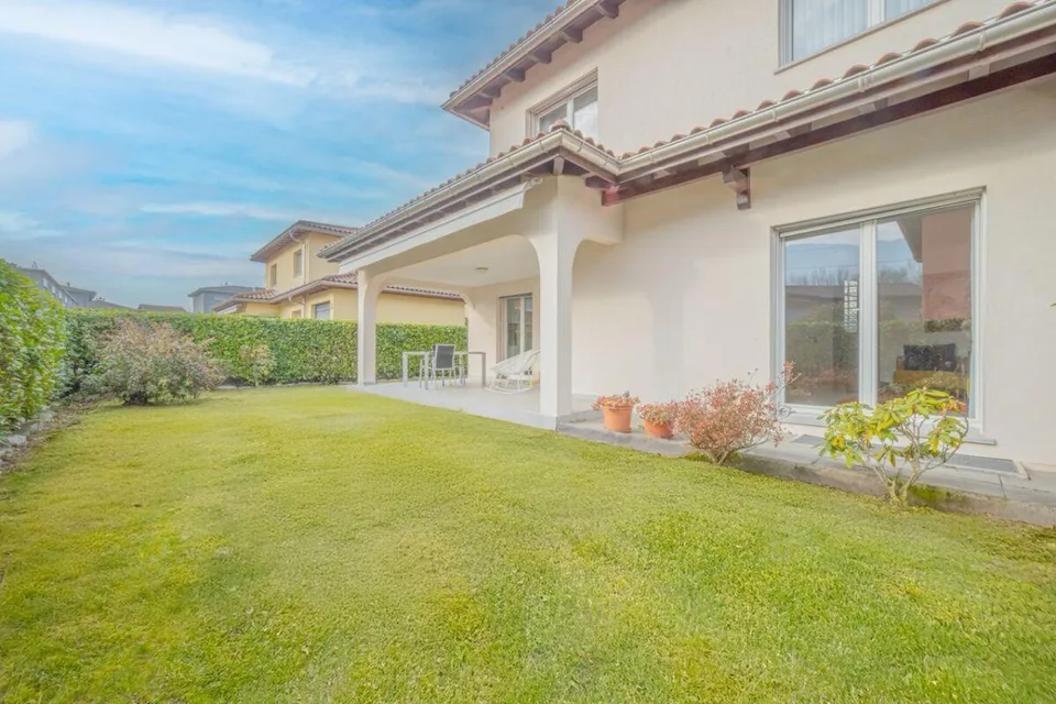 Splendida casa unifamiliare con giardino | Wunderschönes Einfamilie...