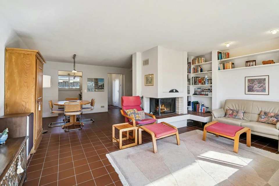 Casa a schiera accogliente di 5,5 locali con camino e vista