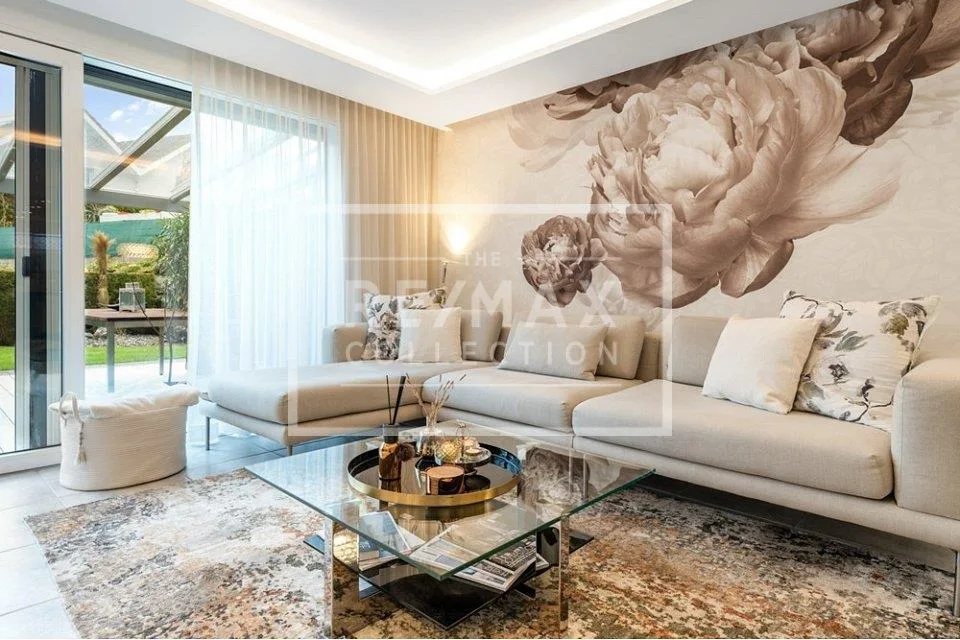 Casa semidetached di 5 locali e mezzo di stile elegante con finiture di alta qualità