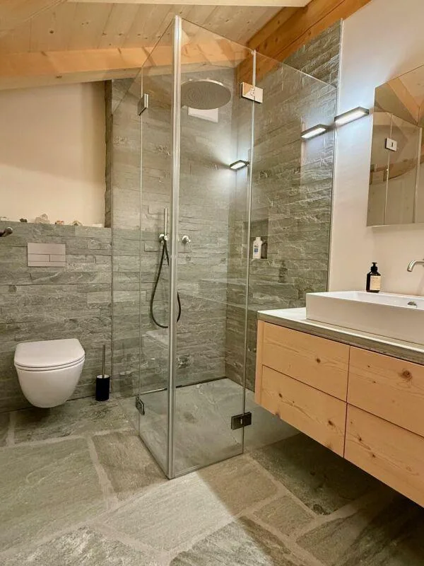 4.5 Zimmer Dachwohnung in Laax GR – Foto 6 von 7