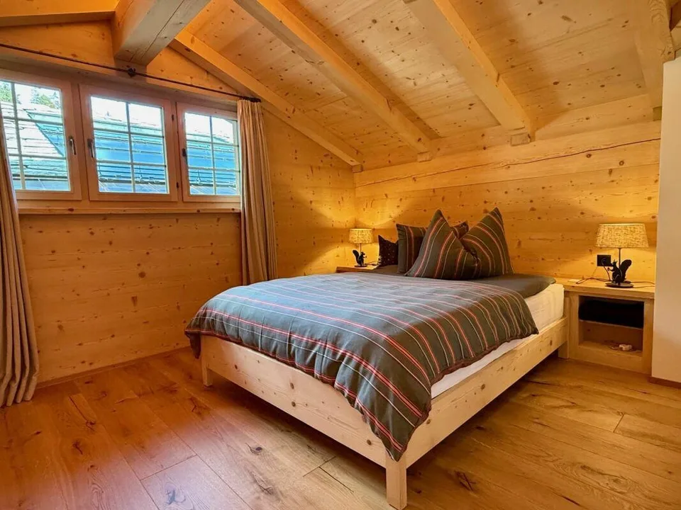 4.5-Zimmer-MAISSEN-Maisonette-Dachwohnung "LAG-PIGN" (ERST-Wohnung)