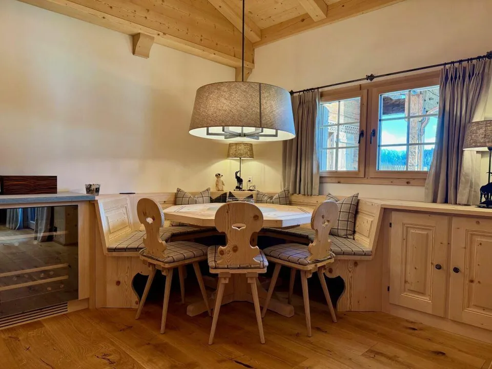 4.5-Zimmer-MAISSEN-Maisonette-Dachwohnung "LAG-PIGN" (ERST-Wohnung)