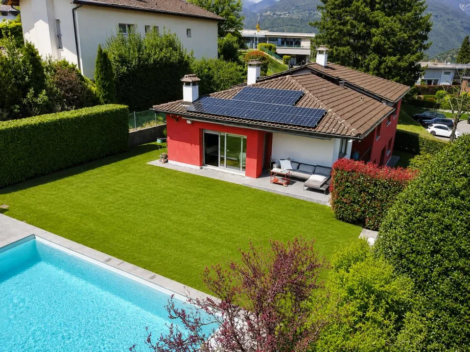 Villa unifamiliare con piscina