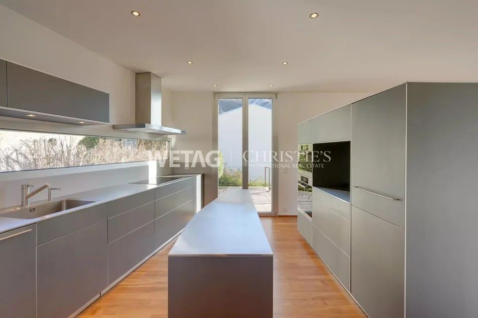 Moderne Villa mit grosszügigen Terrassen & Garten zum Verkauf in Bi... – Foto 6 von 13
