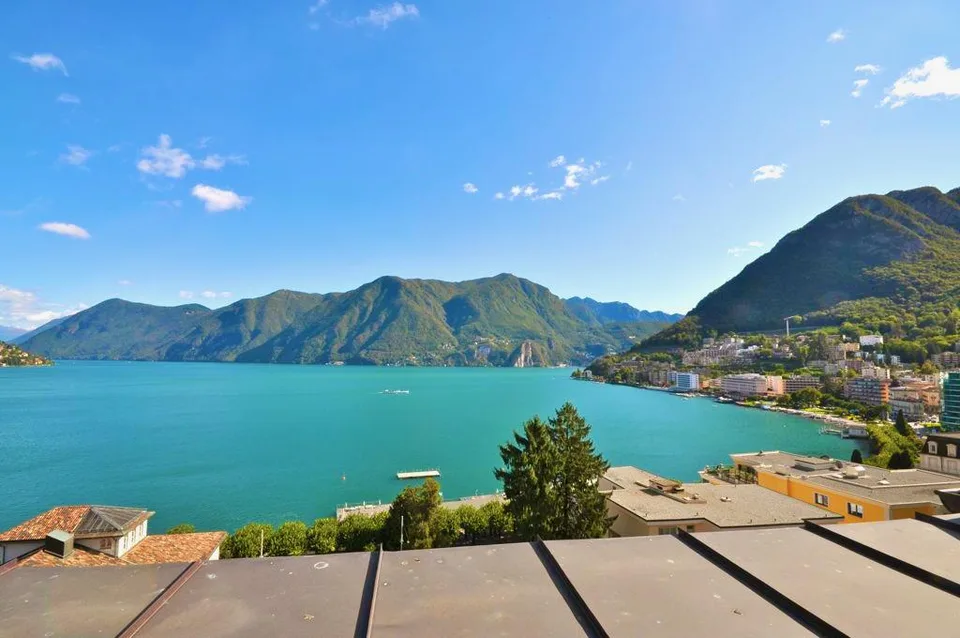 Villa Clelia - Attico con Vista Lago di Lugano in Palazzo d'Epoca