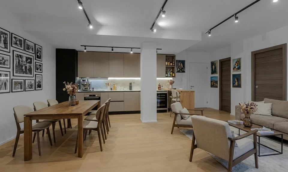 SPAZIOSO ED ELEGANTE 2.5 LOCALI RINNOVATO A CASSARATE