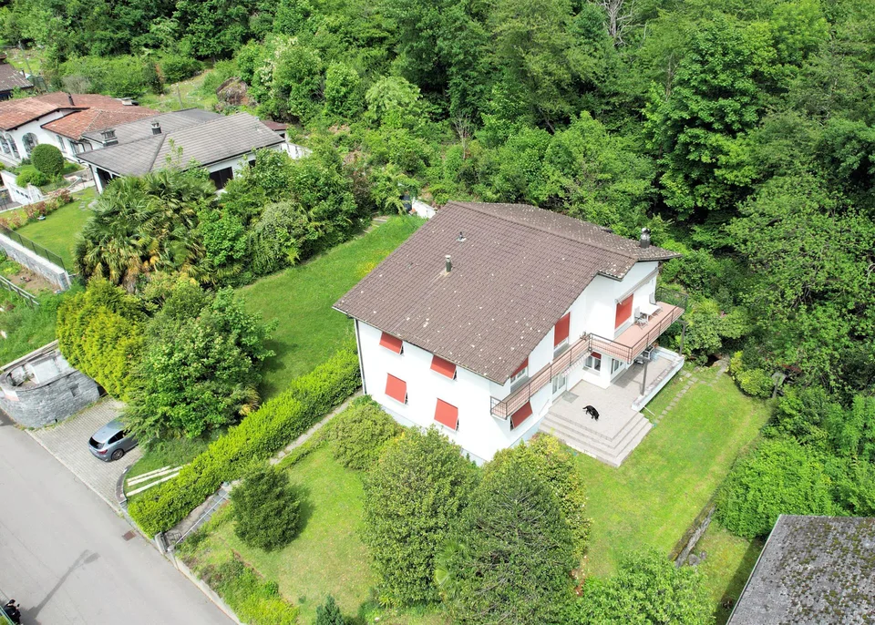 Appartement renoviert und eingebettet in Grün und Natur