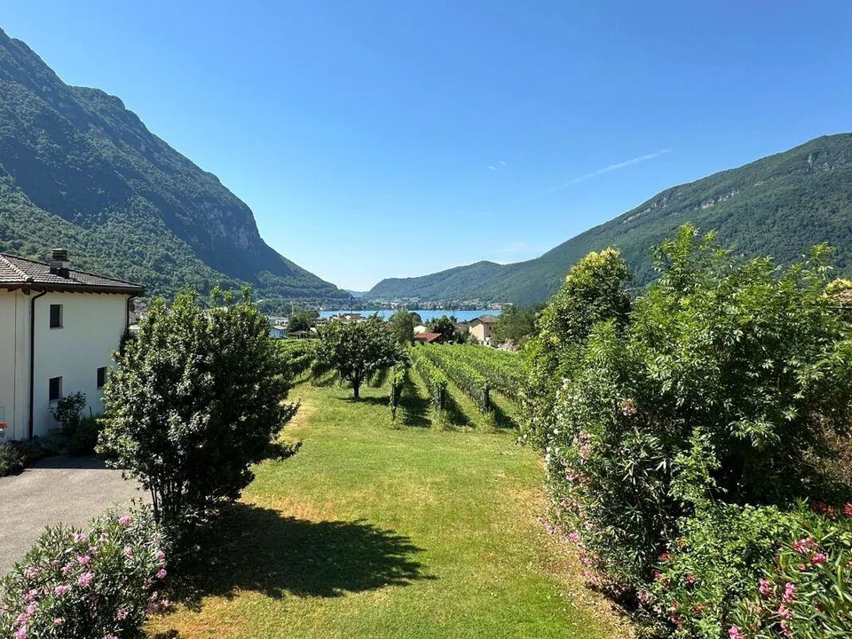 Maison unifamiliale intéressante dans le vert, avec grand local hobby/garage et vue partielle sur le lac – photo 6 sur 21