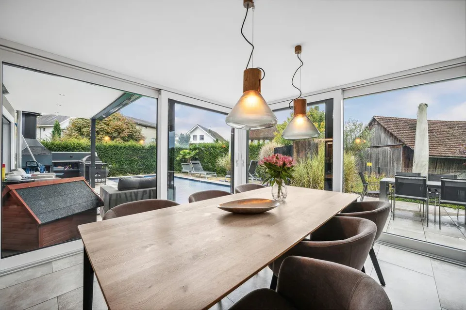 Splendida casa unifamiliare a Jonen con piscina e vista mozzafiato