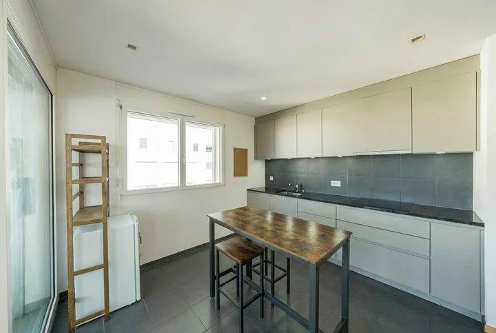 SEE- UND BERGSICHT AN DER RIVIERA - MODERNE 4.5 ZIMMER WOHNUNG