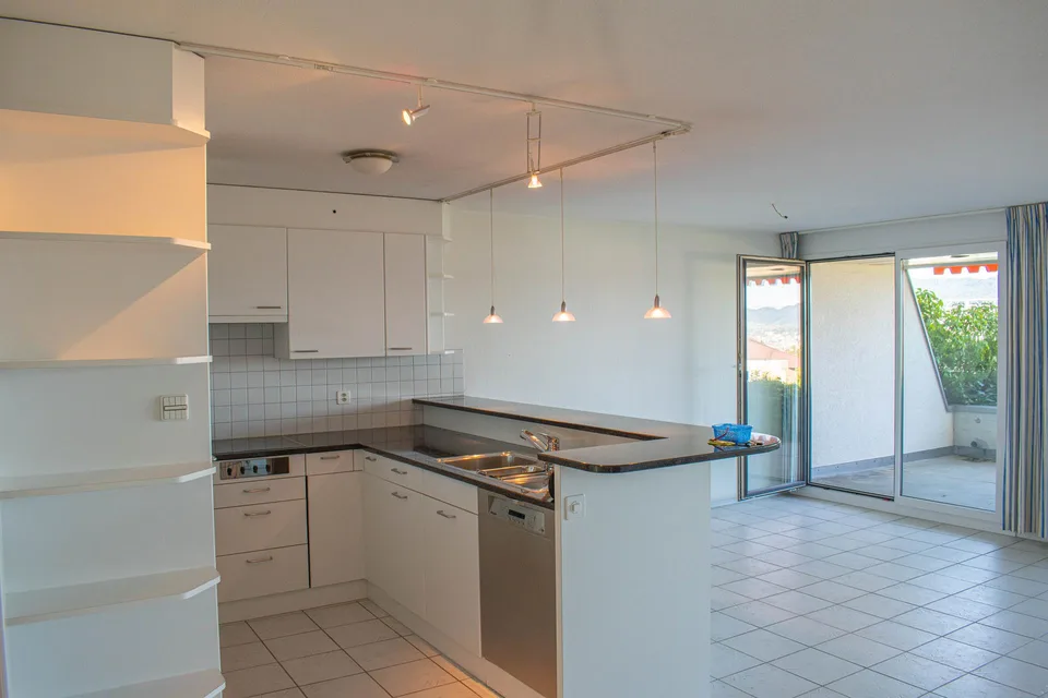 Charmante 4.5-Zimmer-Wohnung mit Berg- und Seesicht in Herrliberg – foto 8 di 20