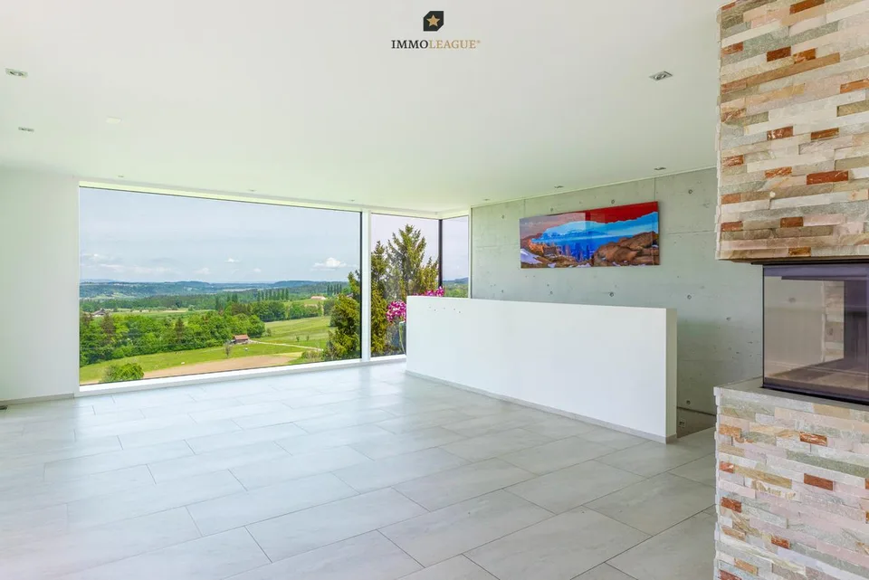 Modernes Design mit spektakulärem Panorama.