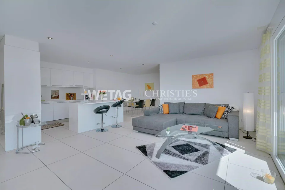 Gordola: Komfortable & moderne Wohnung mit überdachter Terrasse zu ...