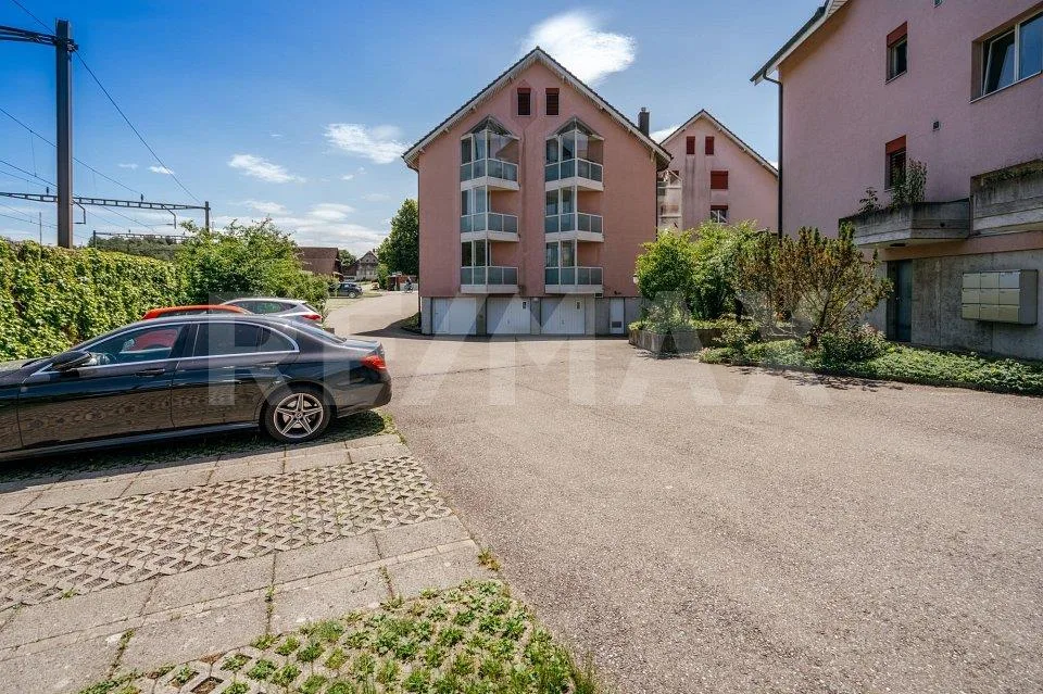 Gut angebunden: unkomplizierte 3½-Zimmer-Wohnung mit Garten