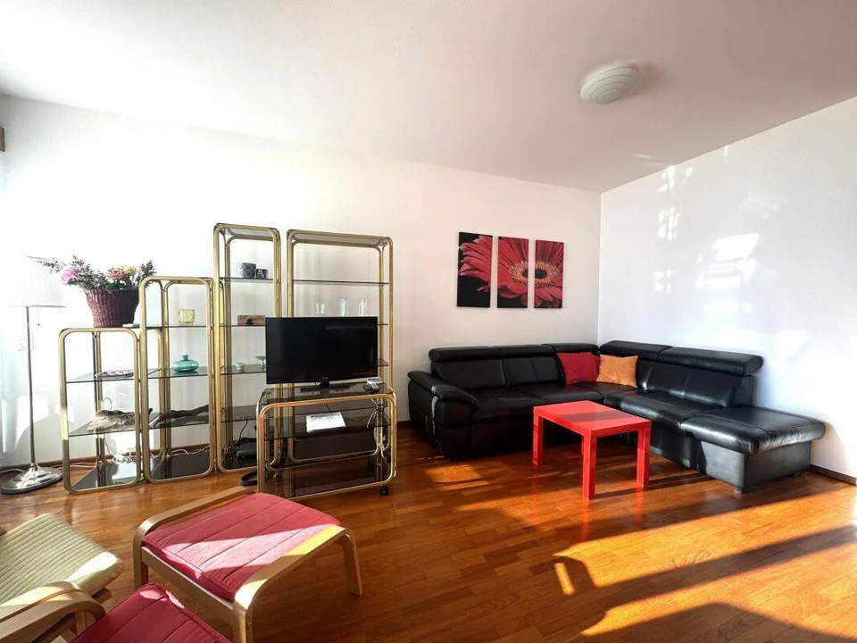 Paradies: Eingerichtetes 3.5-Zimmer-Apartment – Foto 16 von 21