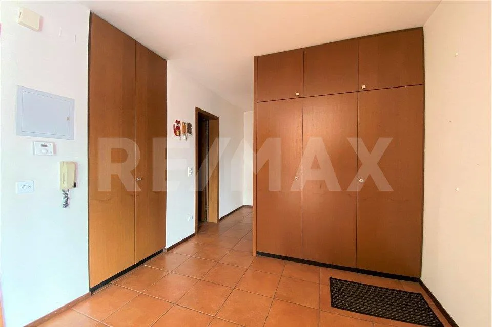 Helles 3,5-Zimmer-Wohnung mit Balkon und Parkplatz