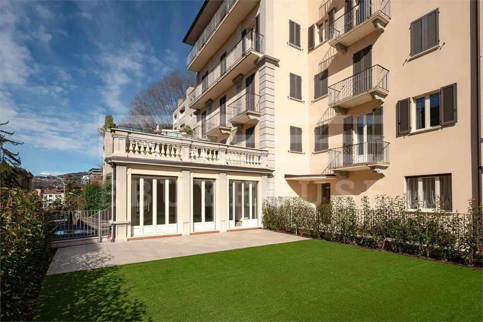 CASSARATE APPARTAMENTO CON GIARDINO