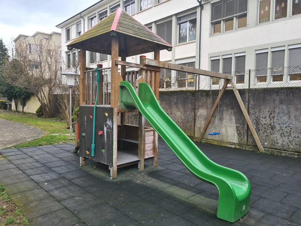 3.5 Zimmerwohnung im 1. OG mit Balkon