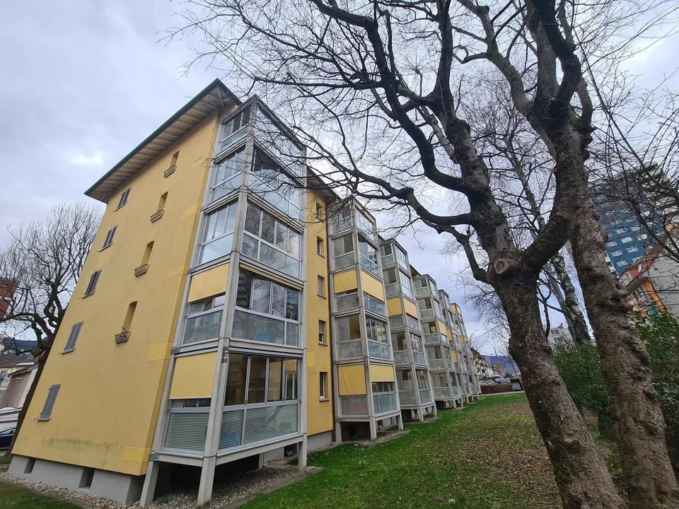 3.5 Zimmerwohnung im 1. OG mit Balkon
