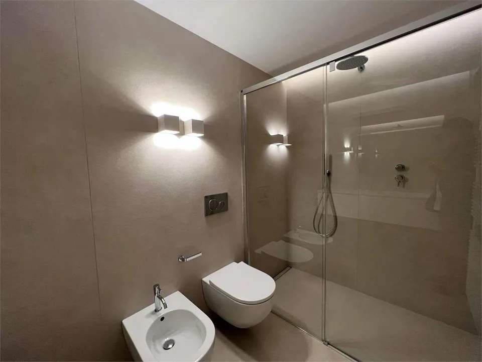 Rif. 2688 Cassarate geräumige 3.5 Zimmer mit Seeblick – Foto 12 von 12