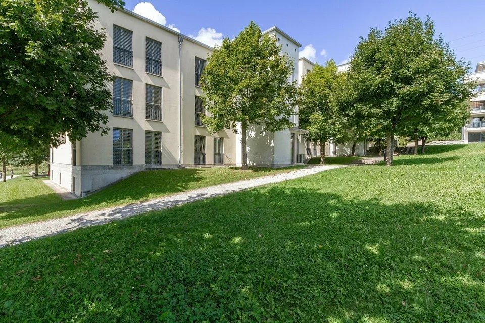 Logement lumineux dans quartier calme