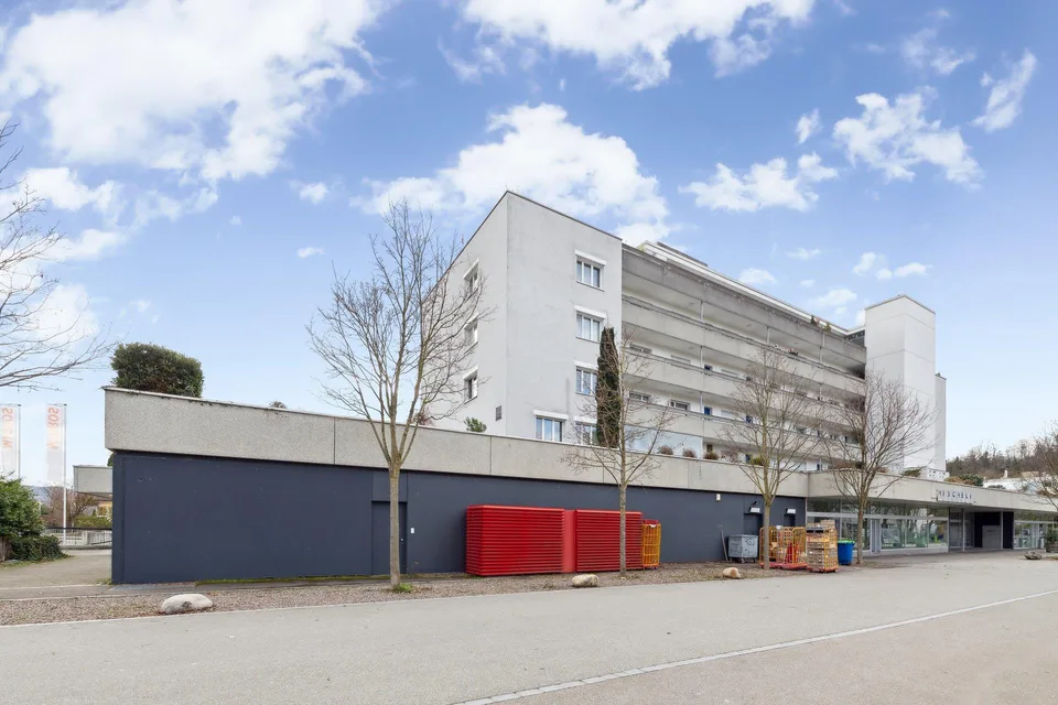 Fantastischer Ausblick - Grosszügige Wohnung zu vermieten