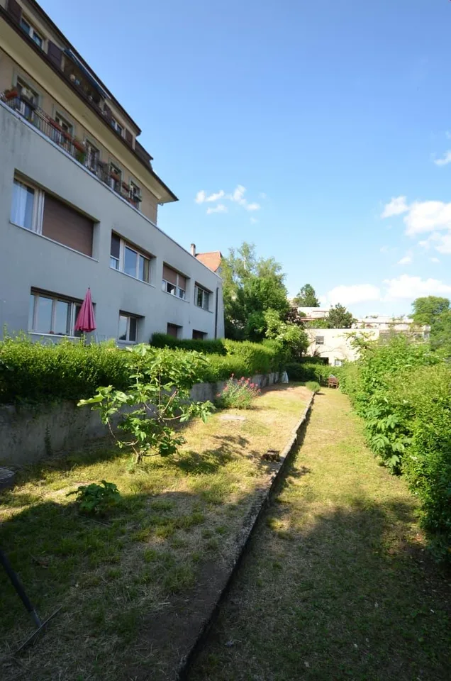 Charmante Wohnung mit eigenem Zugang in ruhigem Wohnquartier – Foto 9 von 10