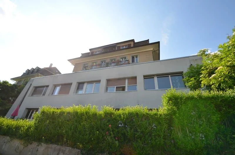 Charmante Wohnung mit eigenem Zugang in ruhigem Wohnquartier – Foto 7 von 10