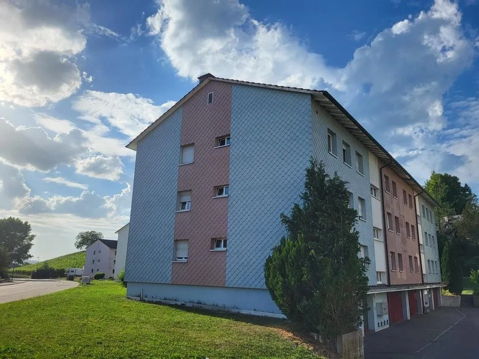 4-Zimmerwohnung an der Burgstr. 59 in Uster befristet bis 30.09.2027