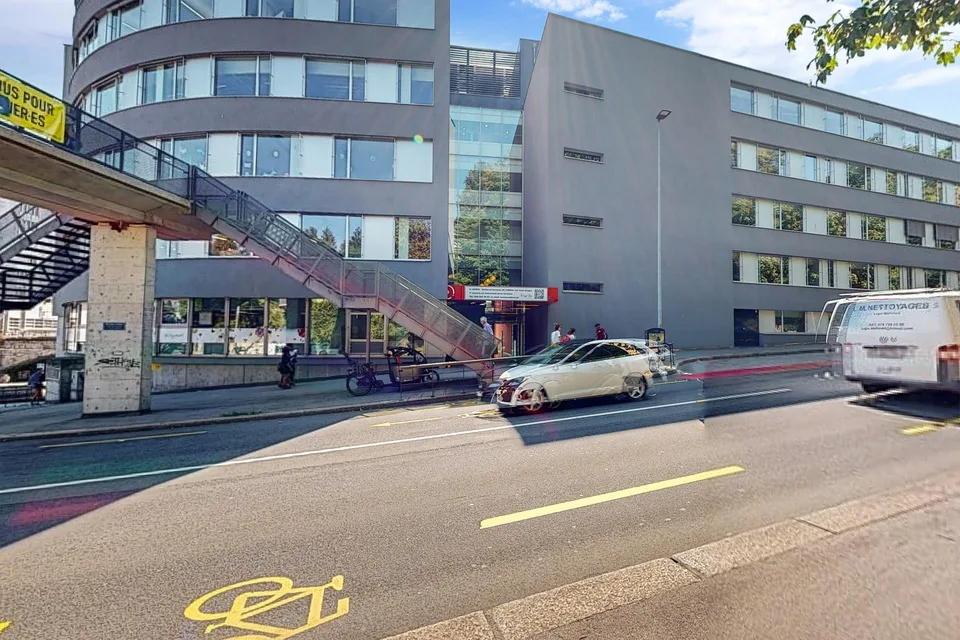 Moderne Doppelhaushälfte im Bahnhof von Freiburg