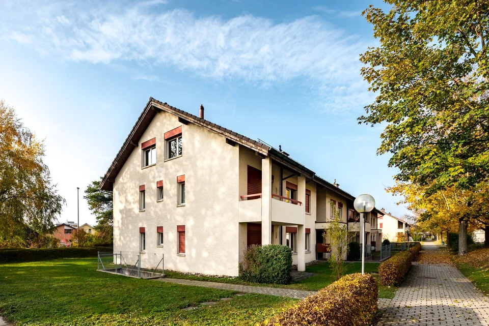 Dachwohnung mit Cheminée - befristet bis 30.06.2027