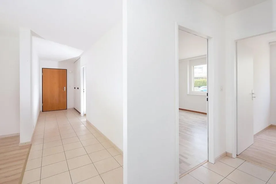 Large accommodation offering plenty of space and light