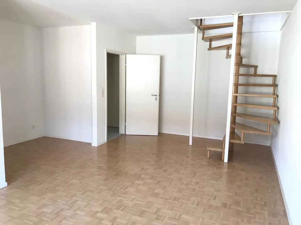 Appartamento a due piani di 2,5 locali a Kleinbasel in affitto