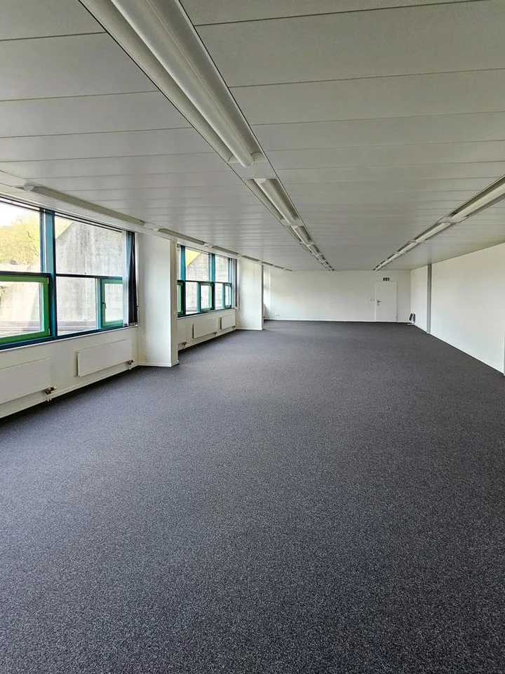 Bürofläche in representativem Gewerbehaus – Foto 3 von 6