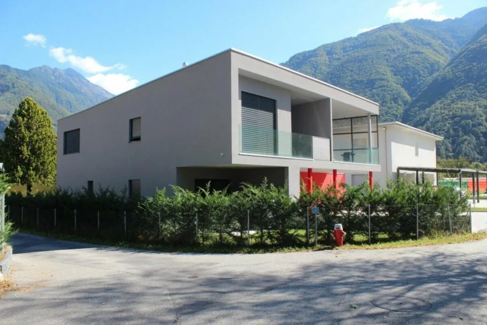 Affittiamo moderno 3.5 locali con balcone a S. Vittore