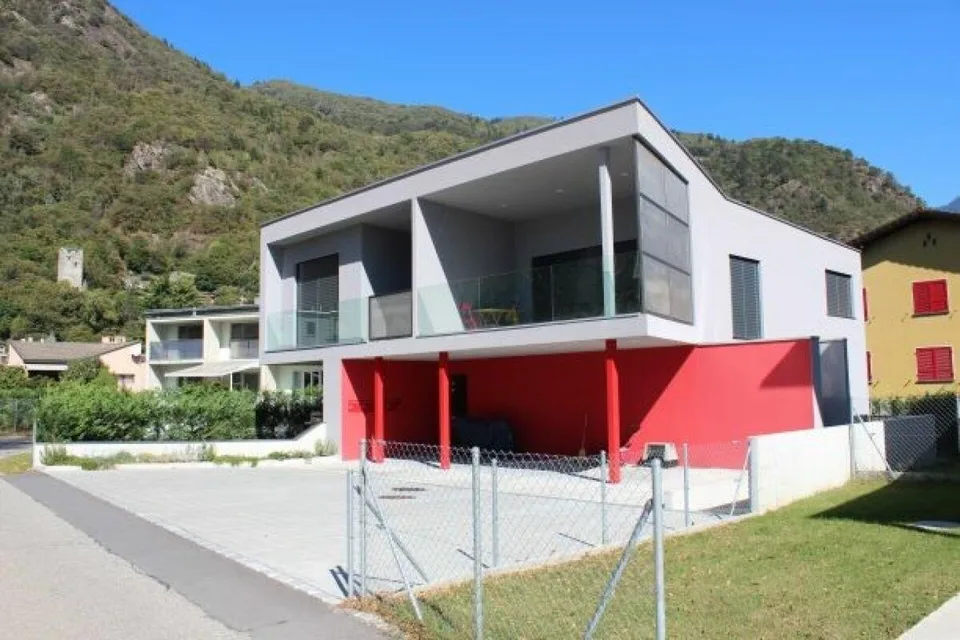 Moderne 3.5-Zimmer-Wohnung mit Balkon in S. Vittore