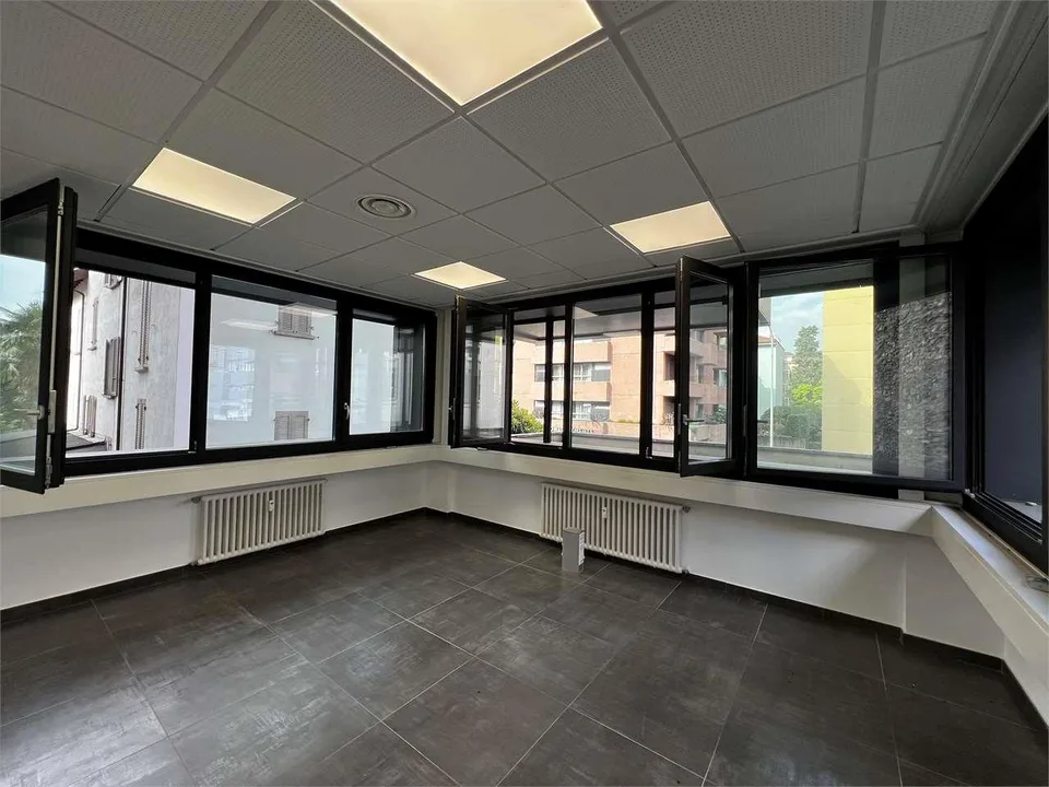 rif.2683 Lugano Büro duplex zur Miete, Parco Ciani Zone