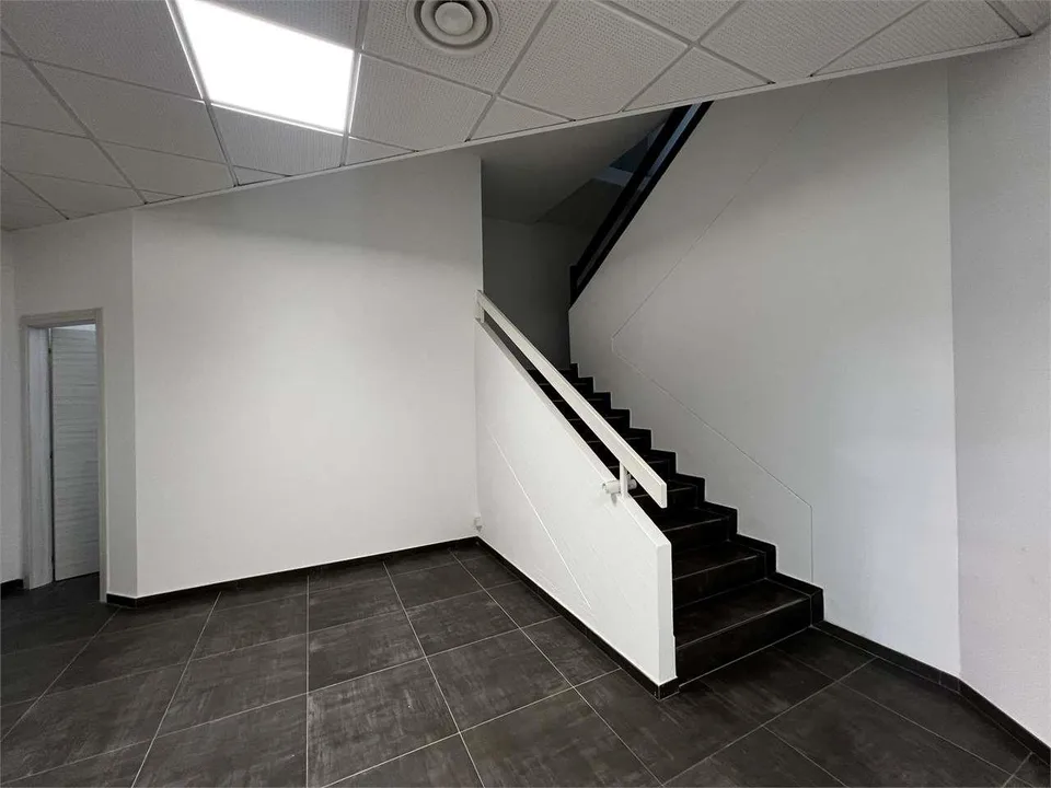 rif.2683 Lugano Büro duplex zur Miete, Parco Ciani Zone