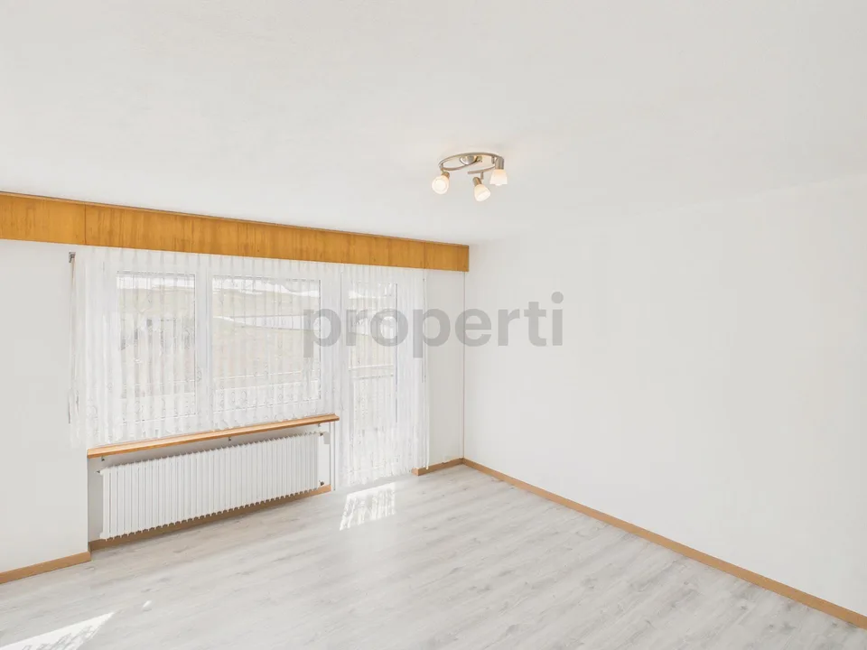Grosszuegige 5.5-Zimmer-Wohnung mit Balkon, Unterbäch