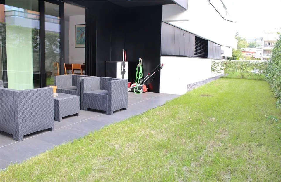 Elegantes Appartement mit privatem Garten in Lugano Pregassona