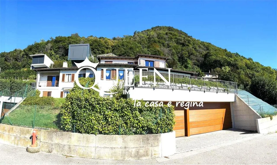 Morbio Superiore: villa 10.5 locali, 304 mq, grande giardino, vista im