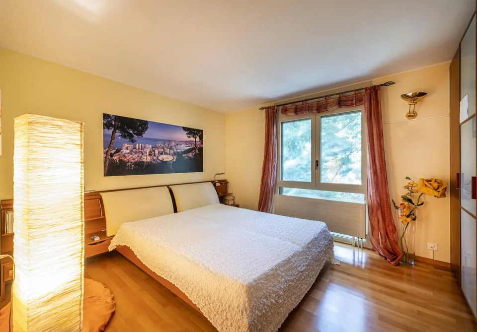 5,5-Zimmer-Penthouse mit Seeblick und 4 Parkplätzen