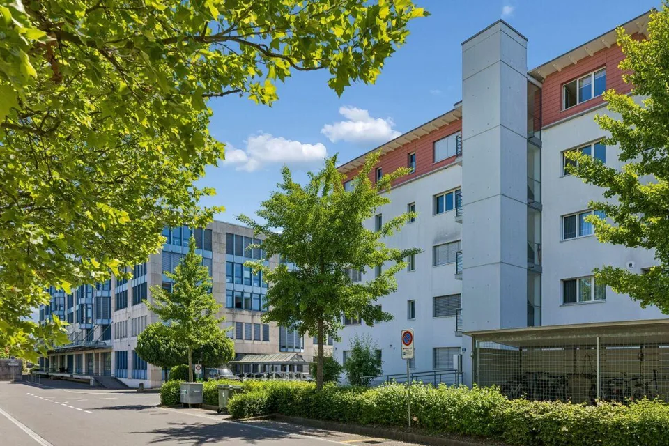 Appartamento moderno di 4 locali e mezzo nel cuore di Rotkreuz