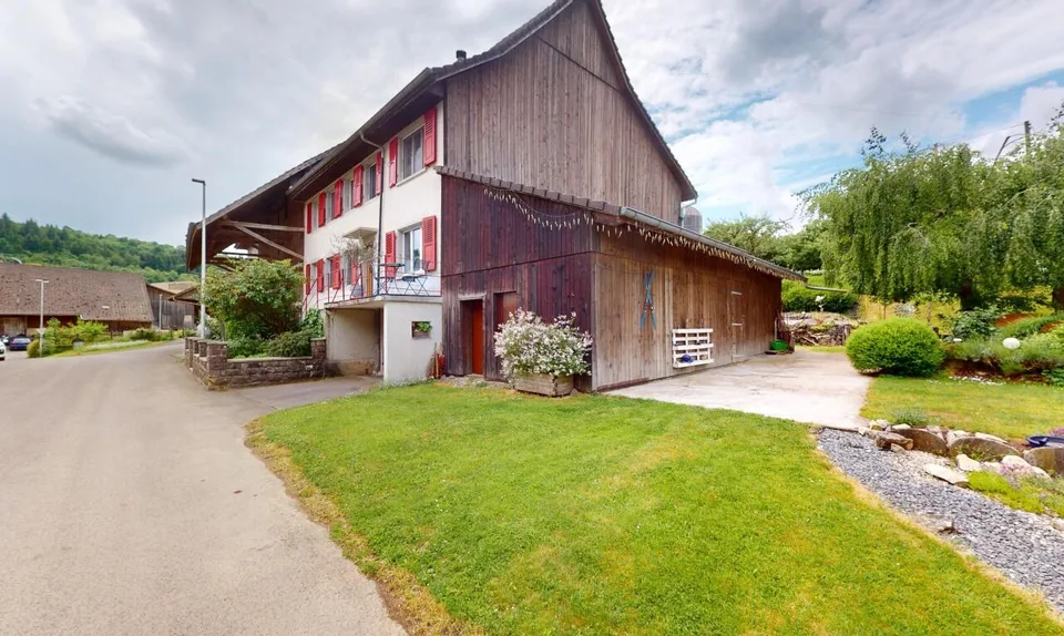 Potenzial, Charme und viele Möglichkeiten - Historisches EFH aus 1850