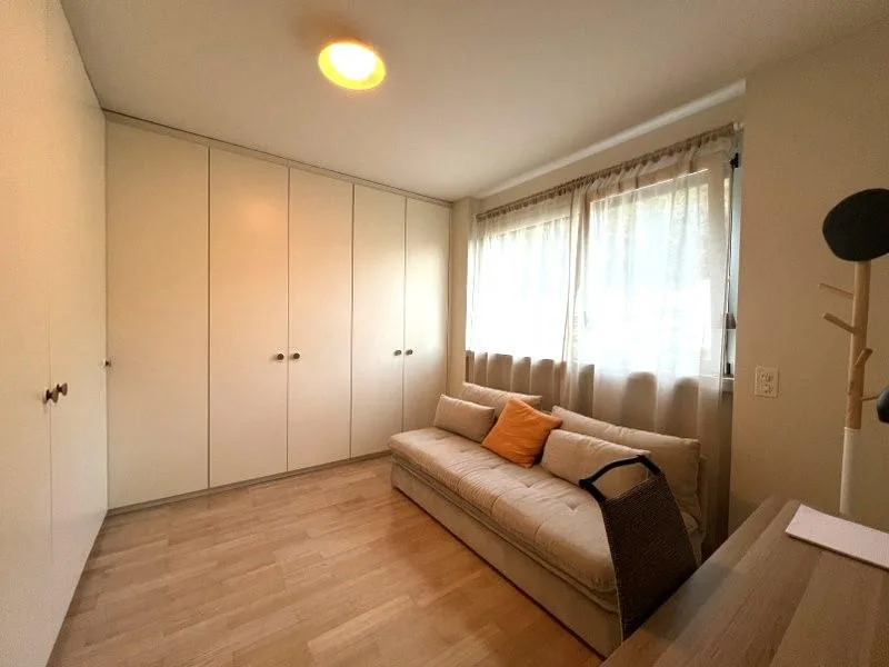 PRESTIGIOSO ATTICO DI 3.5 LOCALI A BORDO LAGO – foto 9 di 13