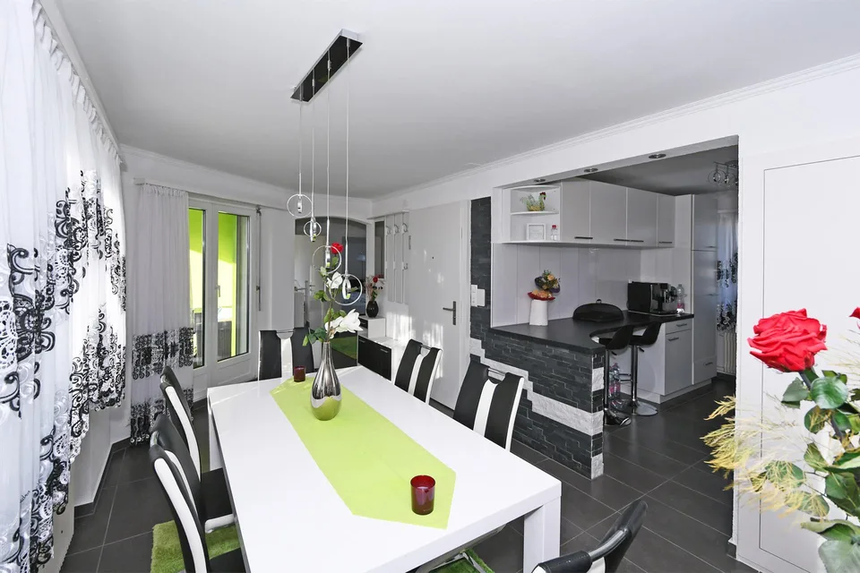 Sommeraktion: Spannende 4-Zi‘-Dachwohnung